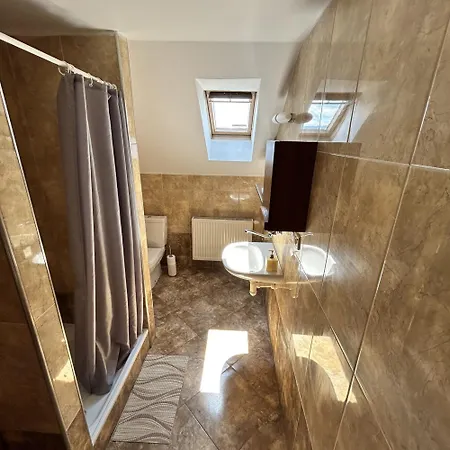 Maison d'hôtes Bakova Jama 4*